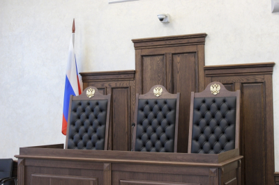 Родню челябинского экс-губернатора Юревича выгоняют из национализированных квартир