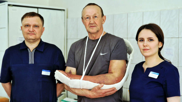 В Челнах врачи спасли мужчину с отеком Квинке после укуса гадюки