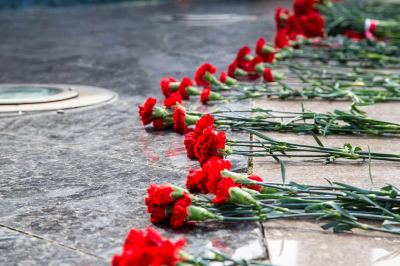 Дипломаты РФ почтили советских воинов на обновлённом мемориале в Нидерландах