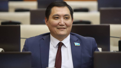 Депутат Базарбек предложил «мочить» недобросовестных застройщиков