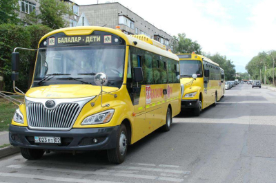 В Алматы докупят еще 100 школьных автобусов