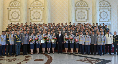 Токаев наградил офицеров силовых структур – призеров турнира UAE SWAT Challenge
