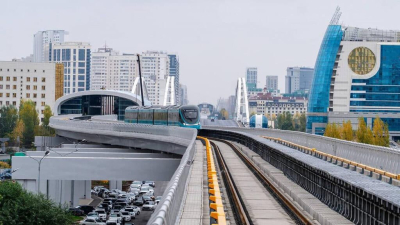 ЛРТ в Астане начал тестовые поездки в беспилотном режиме