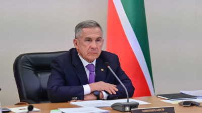 Минниханов поручил усилить контроль за порядком в парках и скверах Татарстана 17/07/2026 &ndash;