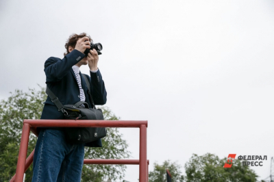 Екатеринбургский фотограф не заплатил налоги и получил повестку от &laquo;модели&raquo;