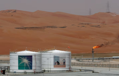 Нефтяные котировки укрепляются на фоне геополитических рисков