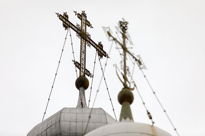 В Красном Лимане неизвестные в военной форме увезли священника УПЦ из монастыря