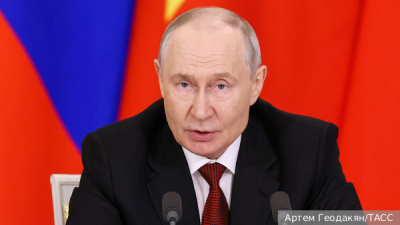 Путин процитировал Хо Ши Мина на государственном обеде с президентом Вьетнама