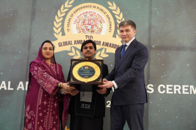 Казахстанский дипломат получил признание в Пакистане