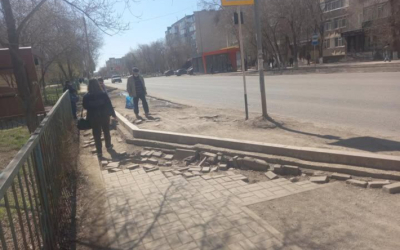 Народный репортёр. Разрушили брусчатку около остановки