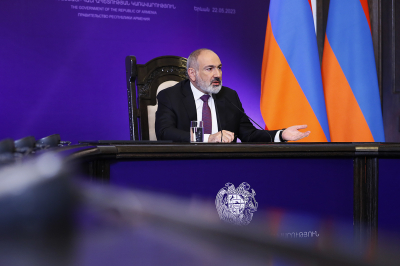 Песков передал слова Пашиняна о референдуме по экономической интеграции