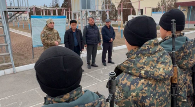 Ветераны Нацгвардии вместе с молодыми солдатами вышли на службу
