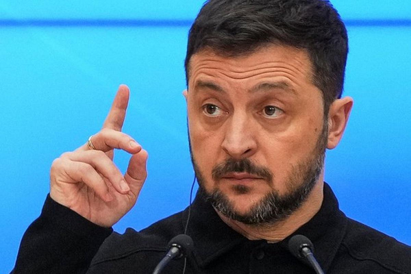 От Мельника к Коновальцу: Киев формирует пантеон нацистских предков