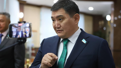 Базарбек: Сыну экс-акима принадлежат земли размером с целый город