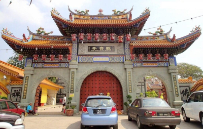 Из Алматы увеличат число рейсов в китайский Инин