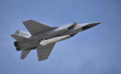 Военэксперт Кнутов напомнил, что ракеты &laquo;Кинжал&raquo; запросто пробьют бункеры Киева