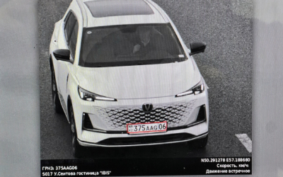 На подложных номерах ездил по рабочим делам сотрудник автосалона