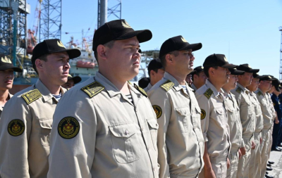 В Актау офицеры запаса освоили системы связи и навигации флота