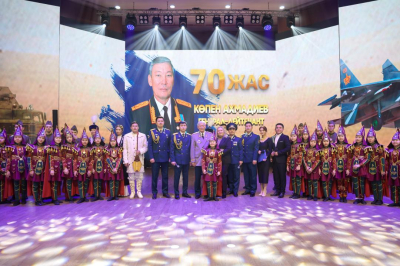 В Астане ветерана Сил воздушной обороны Копена Ахмадиева поздравили с юбилеем