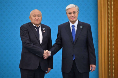 Президент наградил лучших специалистов нефтегазовой отрасли Казахстана